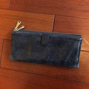 HOBO Taylor wallet in Indigo